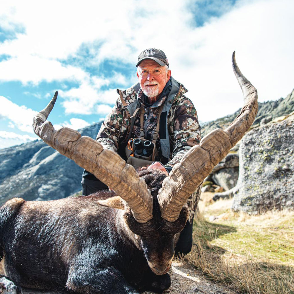 Bowhunting Gredos Ibex with Henrik 3 hunting experience ibex grand slam